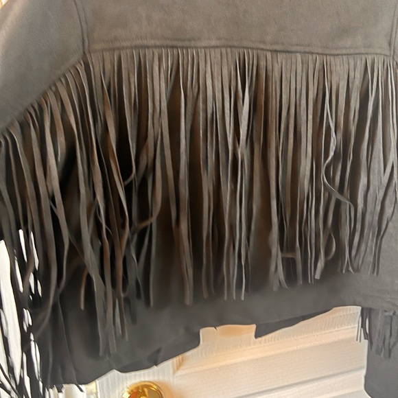 ONLY Black Fringe Cropped Faux Suede Jacket - Picture 5 of 7